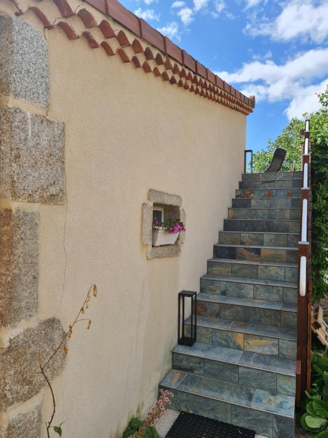 Gite Chez Tiane Saint-Flour-L'Etang Exterior foto